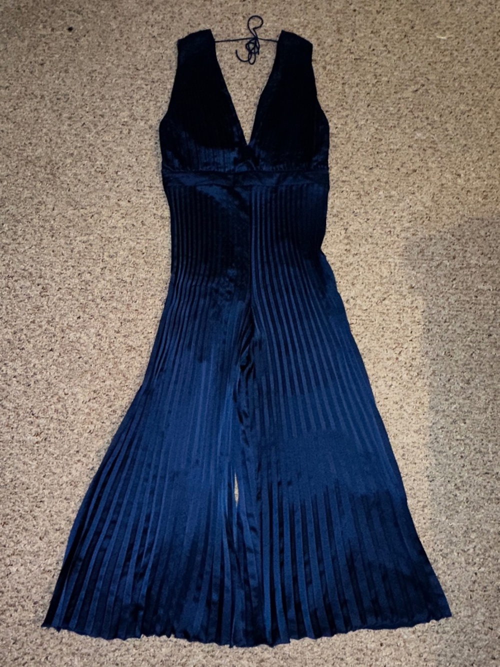 Abercrombie & Fitch Navy Blue Satin 'Giselle Pleated Jumpsuit'-XL